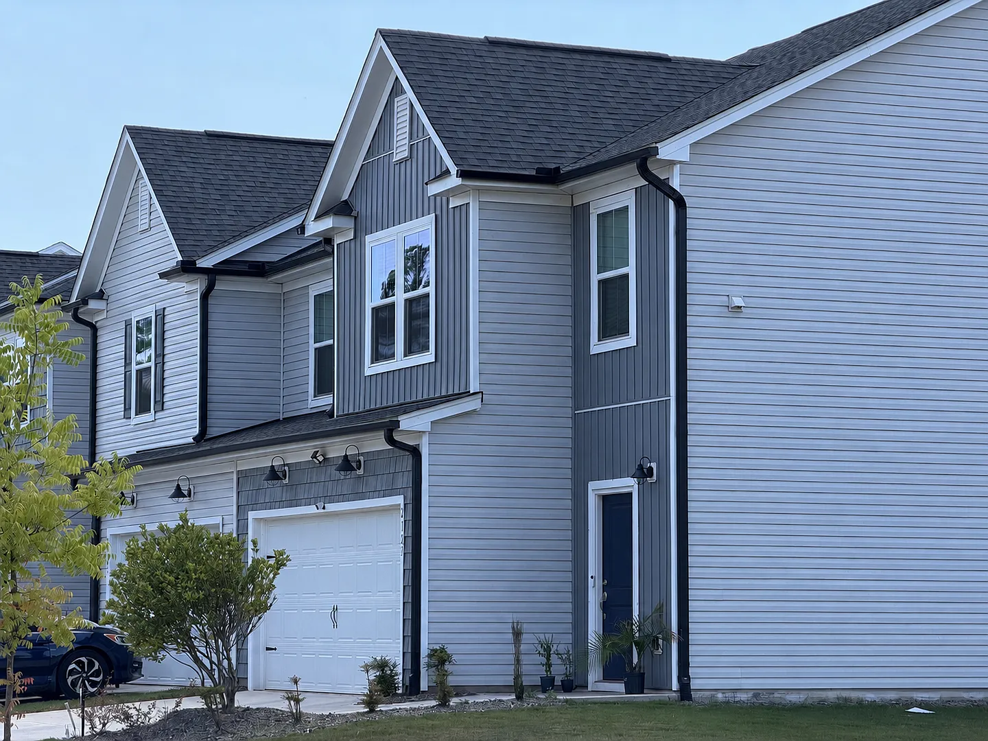 Spacious 3BD Townhome in Solana | 2-Car Garage | Pool, Gym & More — Photo 2