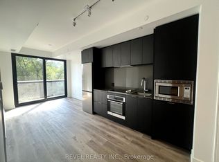 3009 Novar Rd #218, Mississauga, ON L5B 1S4