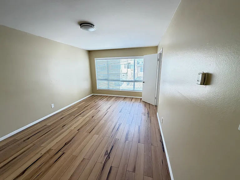 85 Citrus Ave #5 — Photo 8