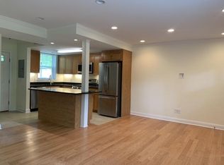527 Vfw Pkwy #2, Chestnut Hill, MA 02467
