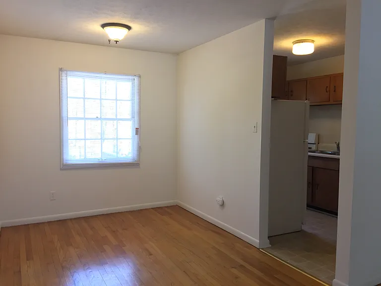 6 Lakewood Dr #3 — Photo 6