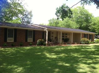 303 E Hilton St, Kershaw, SC 29067