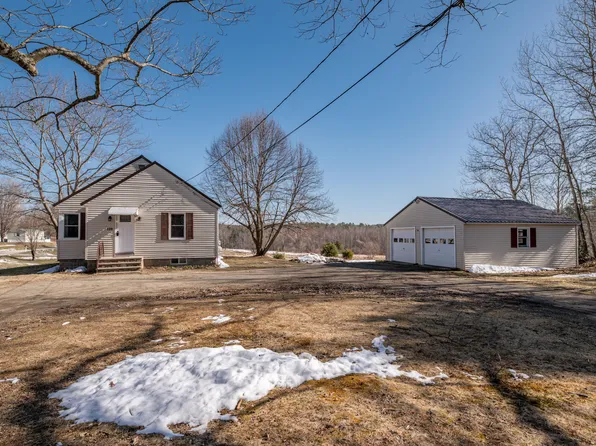 110 Whitefield Road, Pittston, ME 04345