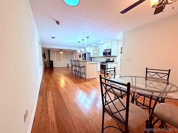 3rd image of 309 Pine St