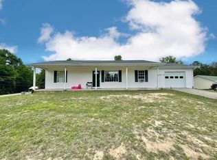 9 White Oak Dr, Whitley City, KY 42653