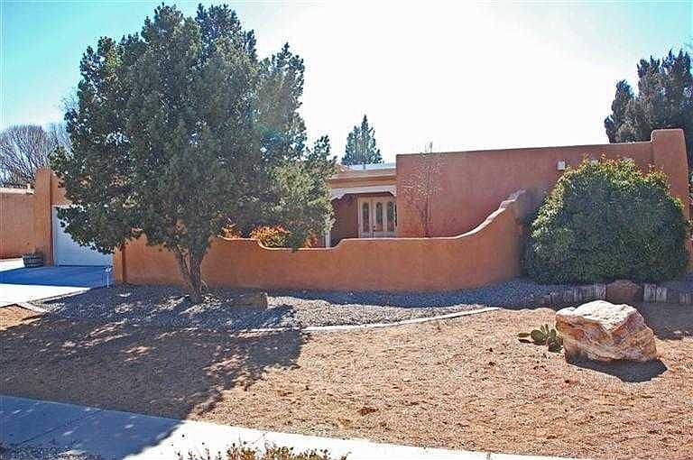 1st image of 1320 Camino Ecuestre NW