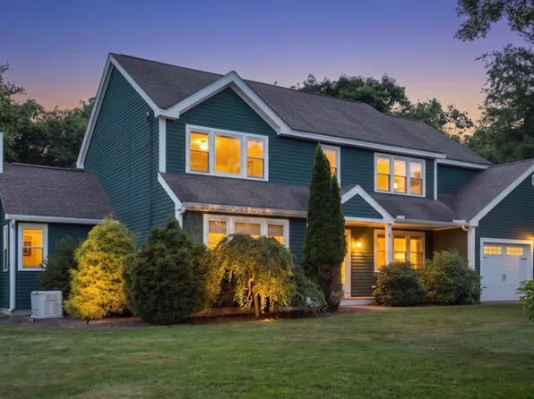 7 Jenny Hill Lane, Nashua, NH 03062