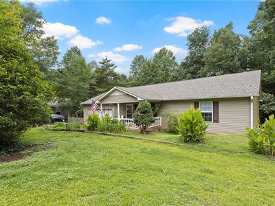 226 Orchard Ln, Seneca, SC, 29672