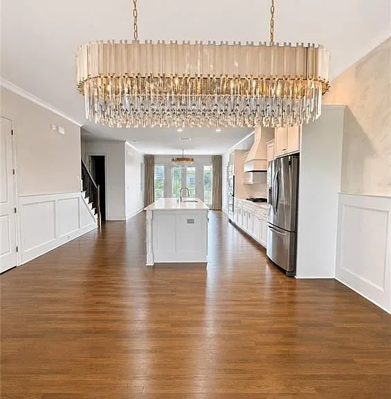 1915 Skyfall Cir — Photo 1