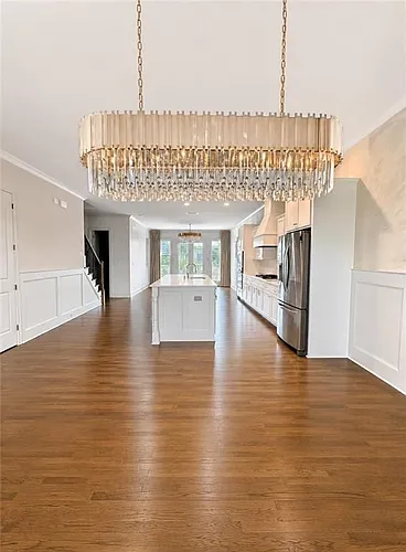 1915 Skyfall Cir Photo 1
