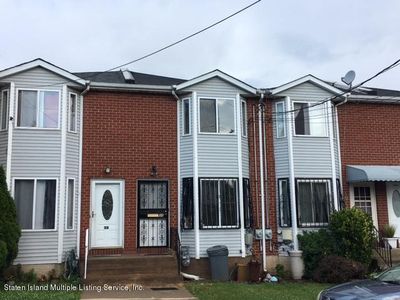 30 Northfield Ct, Staten Island, NY, 10303