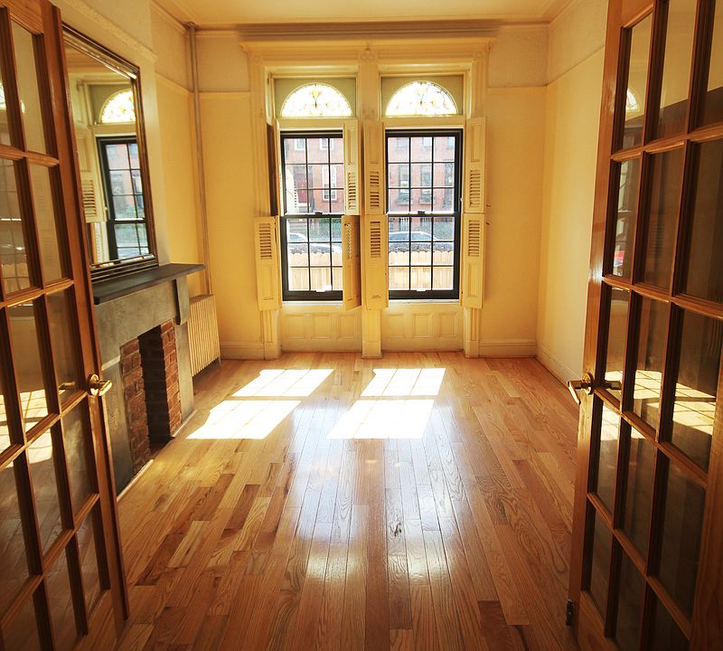 1st image of 255 Lexington Ave APT 2