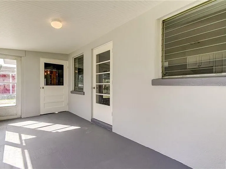 401 S Orion Ave — Photo 20
