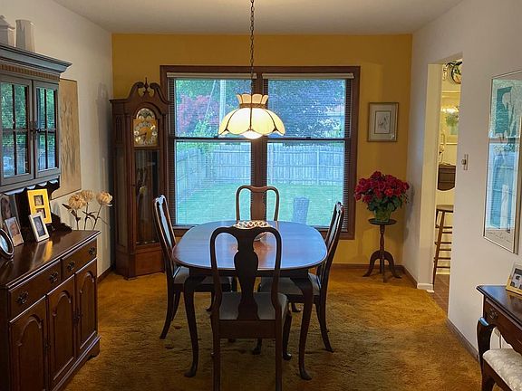 5th image of 282 Softwood Dr