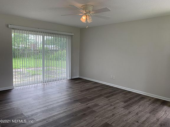 3rd image of 10980 INDIES Drive E