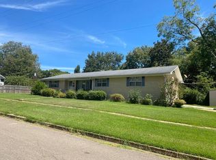 400 S Hickory St, Aberdeen, MS 39730