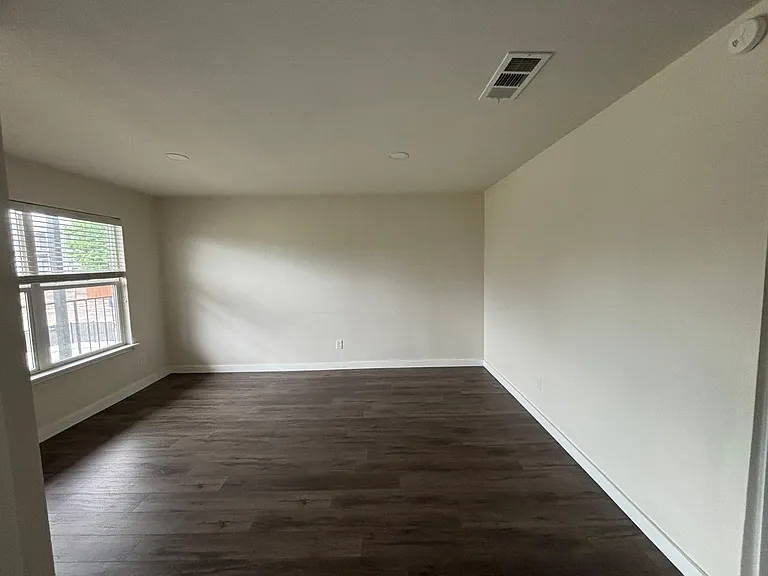6409 Burns St #204 — Photo 6