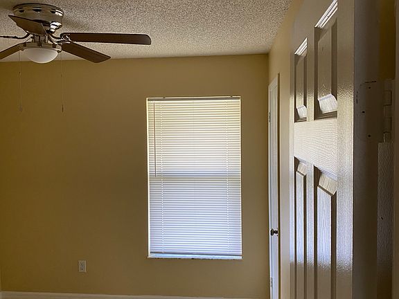 5th image of 2326 SW Bayshore Blvd