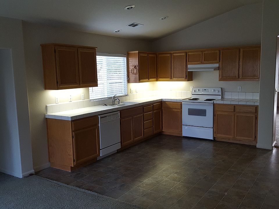2nd image of 1463 Quiet Ct