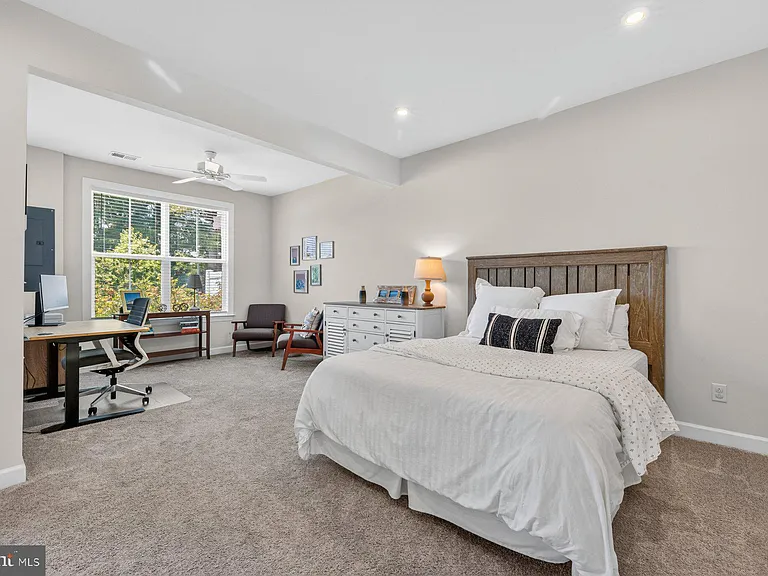 8106 Zoe Pl — Photo 28