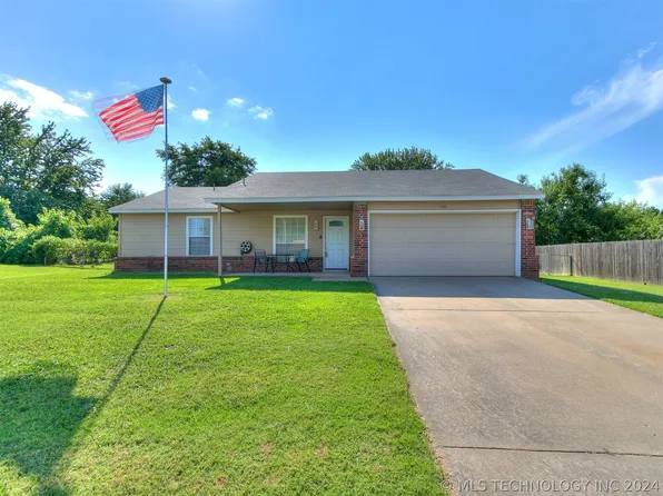 310 S Avenue F, Collinsville, OK 74021