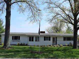 1104 Weidman Rd, Chesterfield, MO 63017