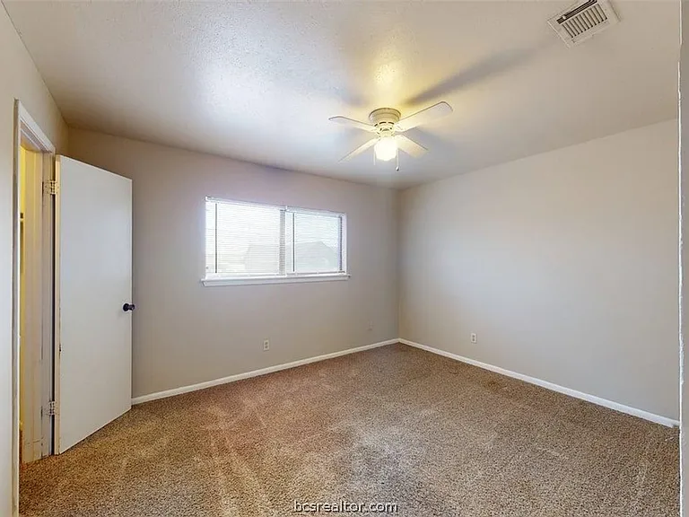 2807 Longmire Dr #B — Photo 16