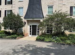1931 King James Pkwy APT 406, Westlake, OH 44145