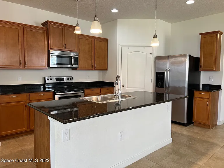 728 Remington Green Dr SE — Photo 4