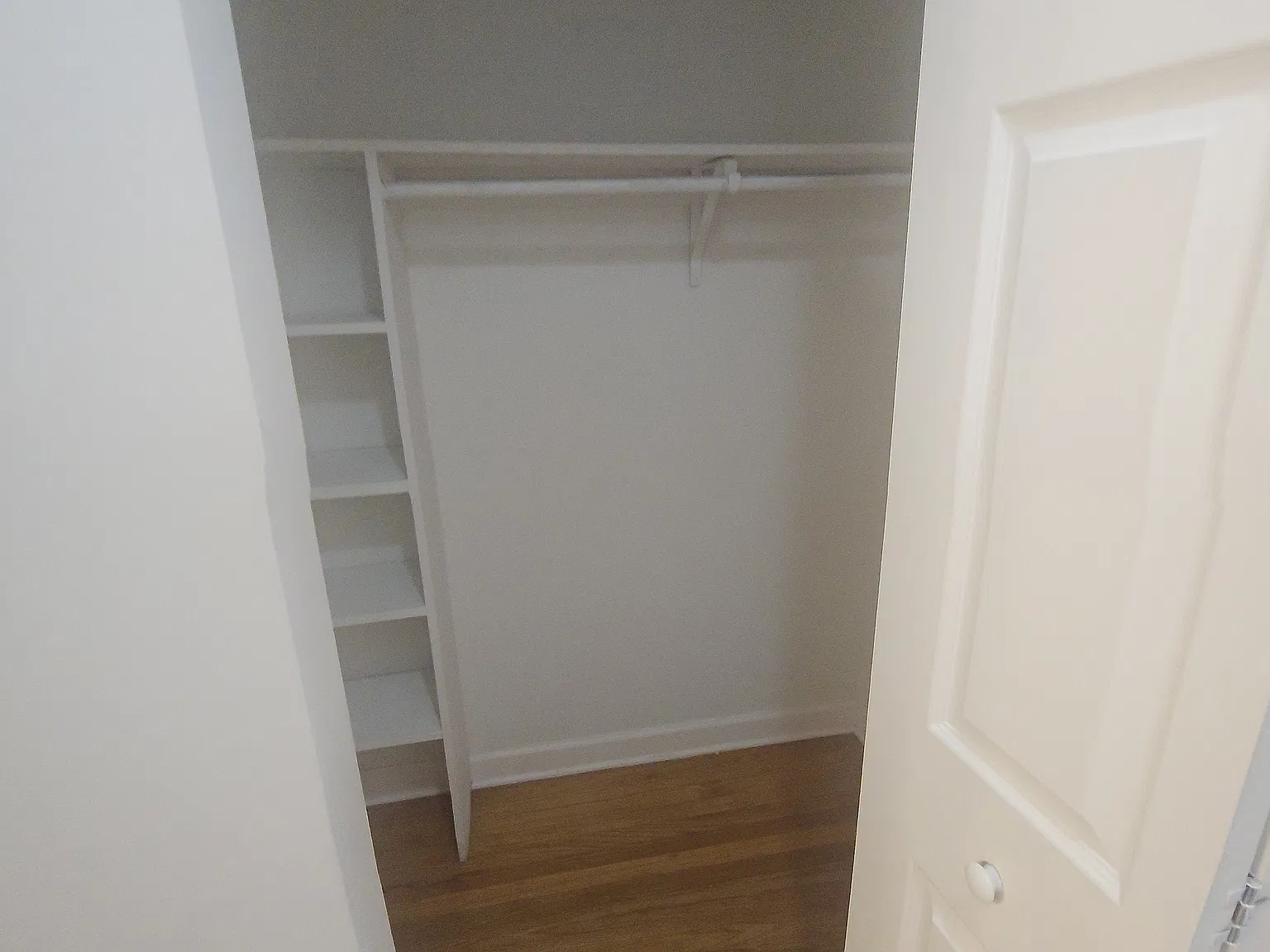 Studio, 550 sqft, $1,295 — Photo 4