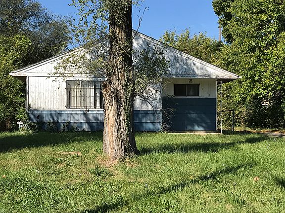 3rd image of 2341 Brentnell Blvd
