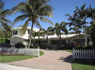 1031 Bauhinia Rd, Delray Beach, FL 33483