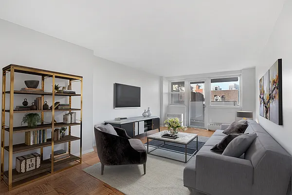 Sold by Damico Group Real Estate | media 11