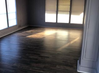 3302 Lake Dr, Granbury, TX 76048