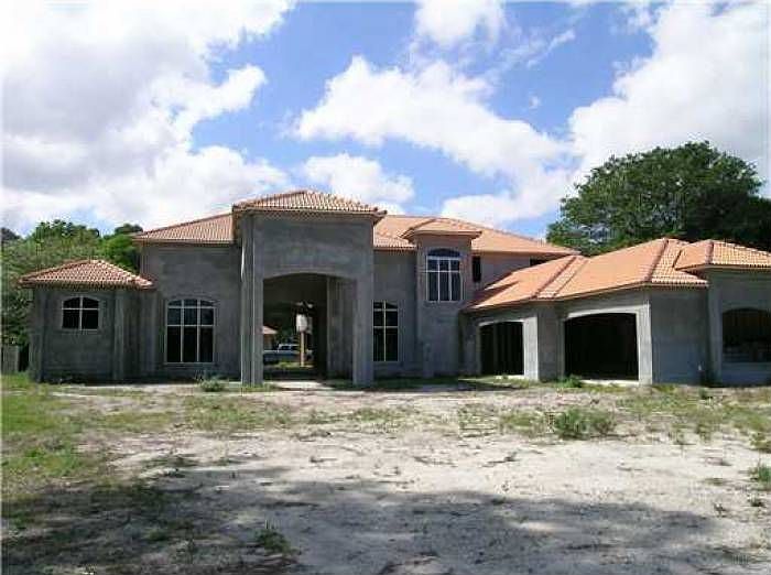 2nd image of 93 W Palm Dr
