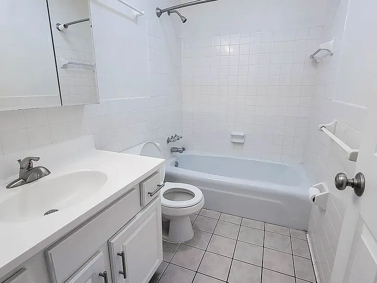 Silver View Villa — Photo 7