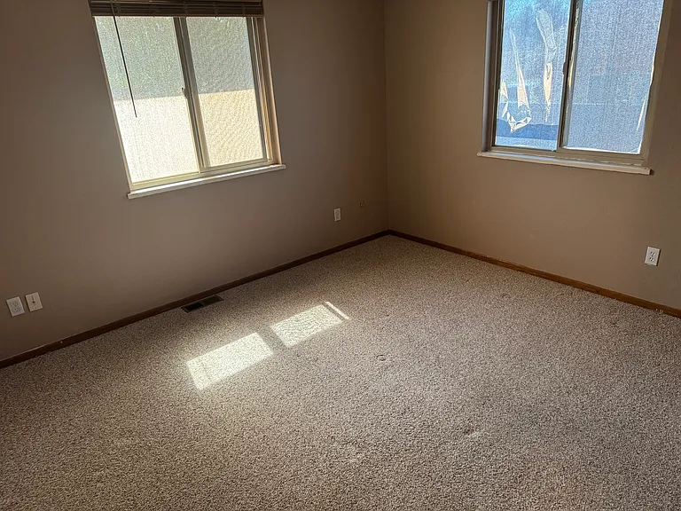 636 Starlight Dr — Photo 13