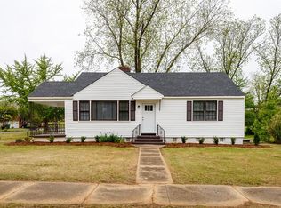610 2nd St, Tuscumbia, AL 35674