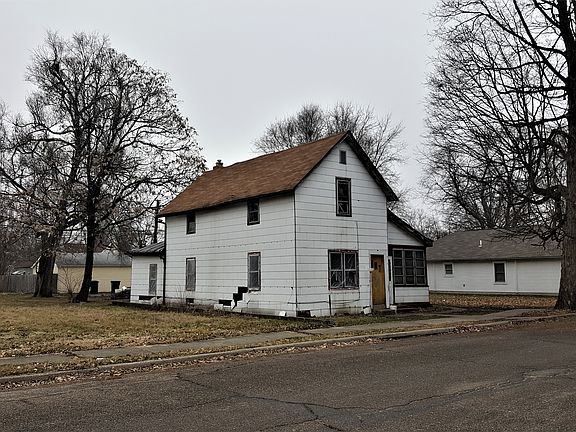 4th image of 1442 Tippecanoe St