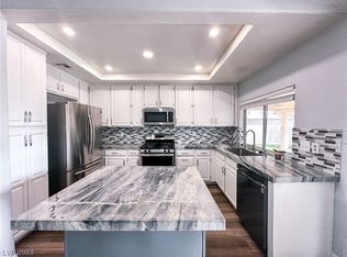 4972 High Creek Dr, North Las Vegas, NV 89031