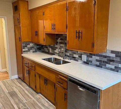 2nd image of 825 Laconia Blvd APT 3