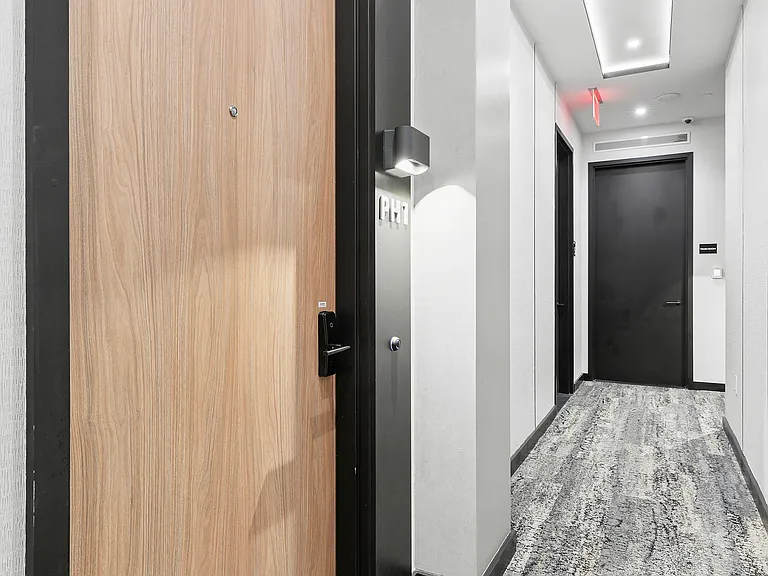 149 E 26th St #Penthouse 1 — Photo 12