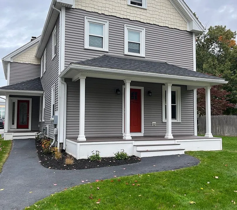 4 Water St