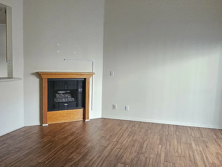 4184.5 Arch Dr #306 — Photo 2