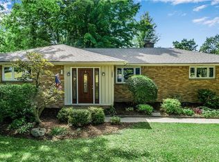 1080 Stolle Rd, Elma, NY 14059