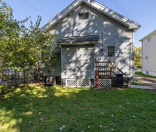 3rd image of 12802 Melgrove Ave