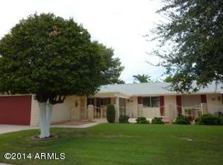 10420 W Kingswood Cir, Sun City, AZ 85351