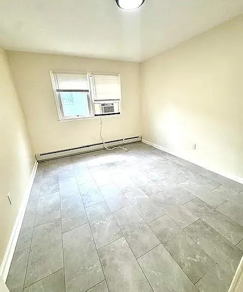411 Manila Ave #3 — Photo 3