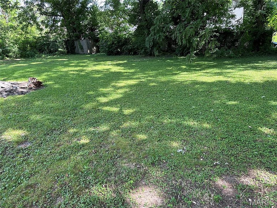 2nd image of 0 Plum St