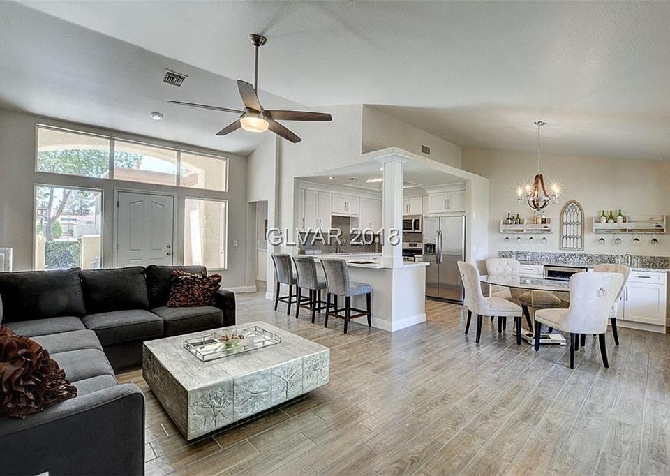 1st image of 8604 Desert Holly Dr